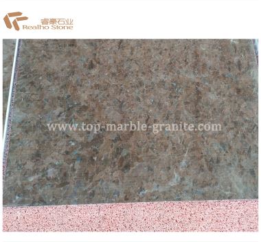 Madum tal-Granit Tal-Labrador Illustrat