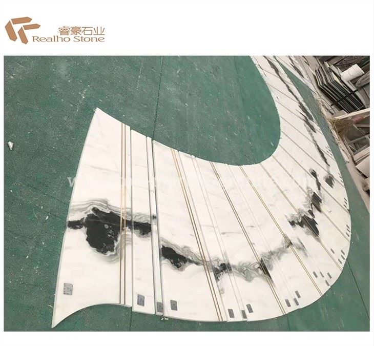 Panda white step